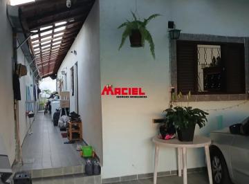 Casa · 60m² · 2 Quartos · 2 Vagas · Ótima localização próximo a bancos, supermercados ,escolas ,padaria