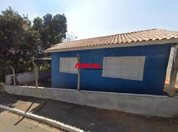 Casa · 70m² · 2 Quartos · 2 Vagas · Casa Reformada com Terreno Amplo de 270m² no Santa Hermínia - Aceita Financiamento