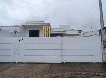 d0fcd53fc987b0a8119cd9b2083a95e3d273c634 · Casa 175m², a venda, 3 quartos sendo 1suítes, 3 vagas descoberta Loteamento Residencial e Comercial
