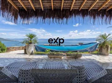 Casa · 380m² · 4 Quartos · 10 Vagas · Linda casa em condomínio à venda em Ilhabela