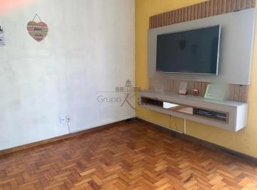 Comercial · 68m² · 2 Quartos · 6 Vagas · Oportunidade - Casa - Residencial - Comercial - Vila Ester - 2 Dormitórios - 200m².