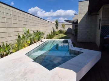 Casa · 221m² · 3 Quartos · 4 Vagas · Casa em Condomínio - Residencial Ecopark Bourbon - Caçapava - 3 Dormitórios - 221m².