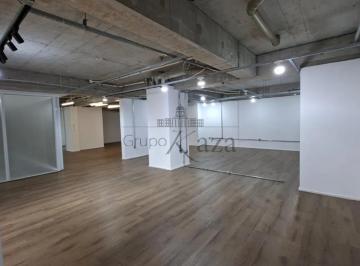 Comercial · 195m² · 2 Vagas · Loja em Condomínio - Pinheiros - 195m².