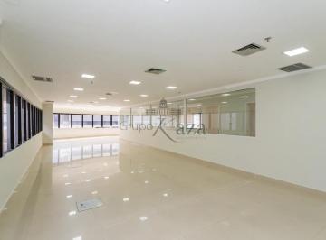 Comercial · 319m² · 5 Vagas · Conjunto Comercial - Cidade Monções - 319,10m².