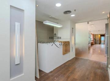 Comercial · 724m² · 19 Quartos · 18 Vagas · Laje Corporativa - Vila Olímpia - 724m².