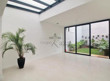 Casa · 216m² · 3 Quartos · 3 Vagas · Casa Nova Sobrado - Aclimação - 3 Suítes - 216m² - Próximo ao Parque da Aclimação