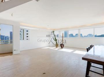 Apartamento · 180m² · 3 Quartos · 3 Vagas · Oportunidade - Cobertura Triplex - 3 Dormitórios - Vila Nova Conceição - 180m².