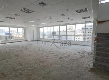 Comercial · 355m² · 2 Quartos · 6 Vagas · Conjunto Comercial Duplex - Moema - 354m².