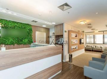 Comercial · 200m² · 6 Vagas · Laje Comercial - Brooklin - 200m².