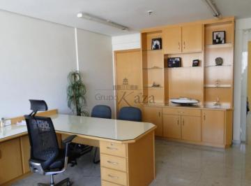 Comercial · 206m² · 3 Quartos · 3 Vagas · Conjunto Comercial - Liberdade - 206m².