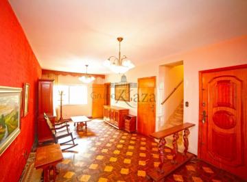Casa · 250m² · 3 Quartos · 3 Vagas · Casa - Vila Nova Conceição - 3 Dormitórios - 250m²