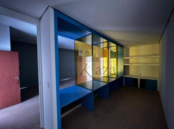 Comercial · 950m² · 25 Vagas · Prédio Comercial - Putim - 950m².