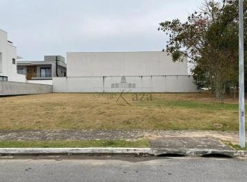 Terreno · 711m² · Oportunidade - Terreno em Condomínio - Jardim do Golfe - 711m².