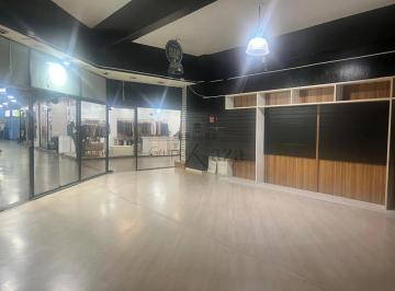 Comercial · 65m² · Oportunidade - Loja Comercial - Shopping Centro - 65m².
