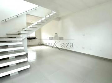 Casa · 85m² · 2 Quartos · 2 Vagas · Oportunidade - Sobrado - Residencial Dunanis - 2 Dormitórios - 85m².