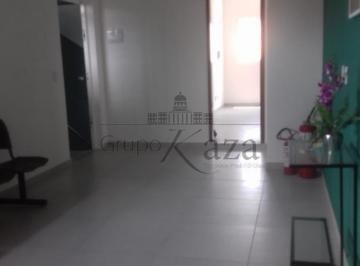 Comercial · 300m² · Salas Comerciais - Jardim Ismênia - 80m².