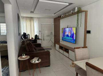 Casa · 150m² · 2 Quartos · 2 Vagas · Oportunidade - Casa - Vila Nova Cristina - 2 Dormitórios - 150m².
