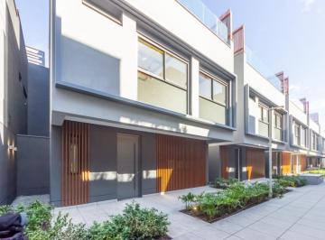 e9fee04c-a145-4860-a1e7-72f2c857f0e2 · Casa no condomínio Casa Jardim Kansas para venda com 3 quartos, sendo 3 suítes, 534m²
