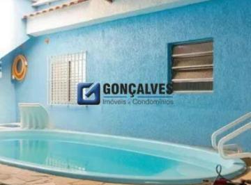 Casa · 340m² · 3 Quartos · 7 Vagas · Casa para Aluguel no Rudge Ramos (3 suítes) com Piscina e Churrasqueira | 7 vagas