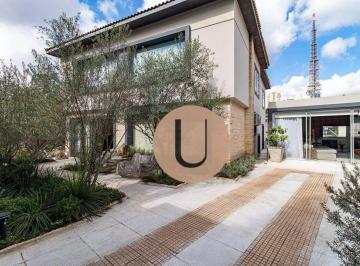 98d2b5f627b957cb3f945c74e31d032a7271764e · Casa Exclusiva de 800 m² no Pacaembu: Semi-Mobiliada, Elevador, 6 Dorms, 1 Suíte, 10 vagas e Área Go