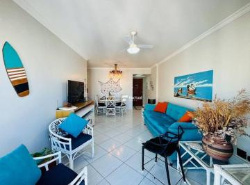 fc27f49dbd4178b0ad5e2022b736c7c39041cfeb · Apartamento à venda na Praia das Pitangueiras com vista para o mar.