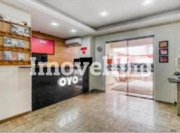 705875.jpg · Prédio Comercial Copacabana