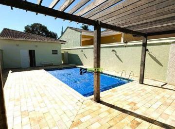 5bc4c78036f07b35eb640ec83434c85c1c61b108 · Casa com piscina aquecida próxima à Alameda Lucas | 3 suítes, espaço gourmet e 4 vagas