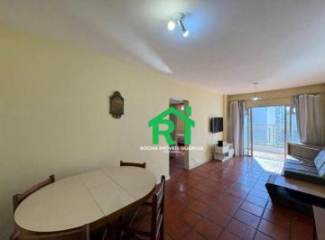Sala · Apartamento com 2 quartos, 1 vaga à venda em Pitangueiras, Guarujá