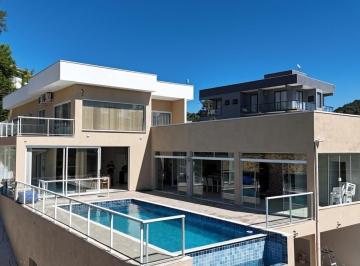 Casa · 550m² · 6 Quartos · 3 Vagas · Casa Alto Padrão em Igaratá