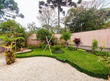 Casa · 167m² · 3 Quartos · 6 Vagas · Encantadora Casa Térrea em Santa Felicidade com Qu