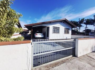 Casa de 3 quartos, Penha · Casa a venda em Armação na Penha