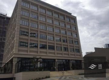0802098e30b285f2a819b0a342ee0eaab146e38b · Andar corporativo