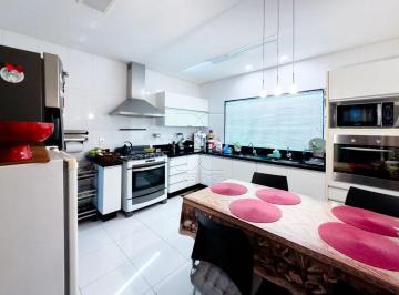 Casa de 4 quartos, Brasília · SOBRADO DE ALTO PADRÃO - QE 13 | GUARÁ