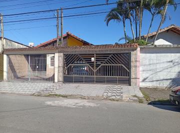 Casa de 2 quartos, Praia Grande · Casa geminada, situada no bairro Maracanã, possuindo 02 dormitórios,