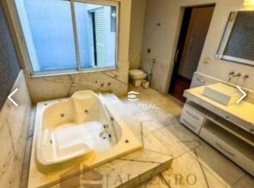 0040ab381da0c3bfe08bda5fdf909c65a9ab312d · Casa com 3 dormitórios sendo 2 suítes e 1 MASTER , 325 m² - venda por R$ 1.690.000 ou aluguel por R$