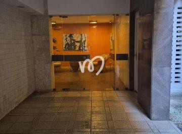 Apartamento de 3 quartos, Rio de Janeiro · IPANEMA. GAUGUIN - vdo, excelente apt, 106 m² com 3 quartos, 2 banheiros,lavabo, 1 vaga, impecável