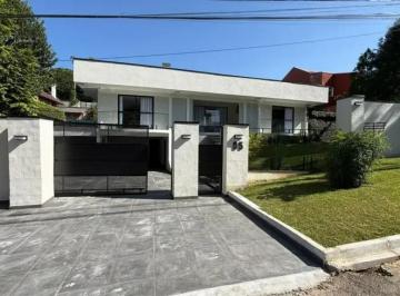 Casa de 4 quartos, Curitiba · Casa com 4 Quartos à venda, 319m² - Pilarzinho