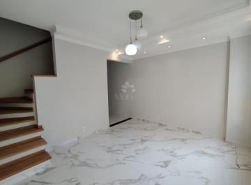 Casa · 61m² · 2 Quartos · 1 Vaga · LOCAÇÃO de Linda Casa Modelo Carolina com 2 Quartos, Rico em Planejados, Ótimo Quintal no Condomínio