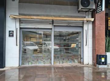 d414429b1fb3324bbe78e9d1108e89b7.jpg · MOINHOS IMOBILIÁRIA ALUGA | LOJA COM 110 m² EM FRENTE À RUA FLORENCIO YGARTUA - LO922