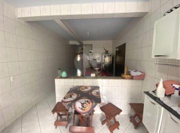 Casa · 222m² · 3 Quartos · 4 Vagas · Sobrado para venda em Vila Santa Terezinha de 222.00m² com 3 Quartos e 4 Garagens