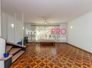 Casa · 186m² · 3 Quartos · 3 Vagas · Ótima casa em rua fechada com área externa !