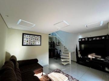 Casa de 3 quartos, Caieiras · Casa à venda no Condomínio Real Park, em Caieiras, com pé-direito duplo, área gourmet e vista privi