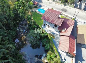 Casa · 922m² · 4 Quartos · 4 Vagas · CASA COM SUÍTE + 3 QUARTOS, BARRA DO RIO CERRO