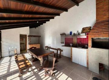 Casa · 332m² · 4 Quartos · 1 Vaga · Casa disponível para locação no bairro Guarujá em Porto Alegre/RS