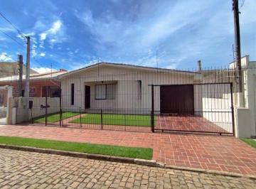 Casa · 185m² · 3 Quartos · 5 Vagas · Casa 3 dormitórios para locação no bairro Guarujá, zona sul de Porto Alegre, RS.