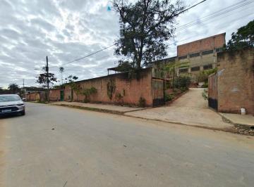 101534_32-1_132002.jpg · EXELENTE CASA EM Ã?TIMA LOCALIZAÃ?Ã?O NO BAIRRO NOVO RETIRO EM ESMERALDAS TENDO 720 EM AREA DO LOTE