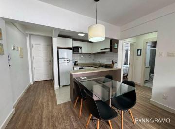 d0aefaf7fa4690f1155a427c7dfc562358273f0e · Apartamento Mobiliado para alugar - Pioneiros - Balneário Camboriú/SC