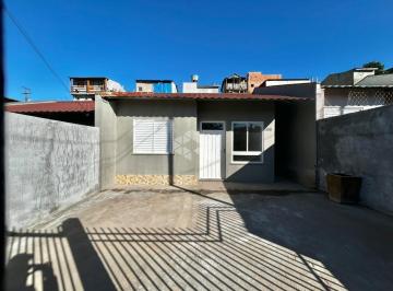 Casa · 49m² · 2 Quartos · CASA REFORMADA COM 2 DORMITÓRIOS