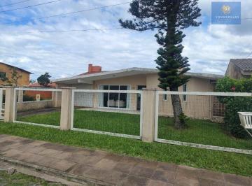 Casa · 199m² · 3 Quartos · 2 Vagas · Casa no Centro de Xangri Lá