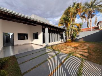 Casa de 4 quartos, Vicente Pires · Casa em Condomínio Fechado | Vicente Pires | 4 Quartos (2 Suítes) | R$ 980.000 Aceita Financiamento